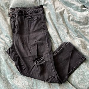 EUC American Eagle Distressed Black Jeggings